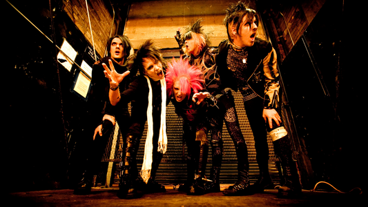 Stars Who Rock Goth and Punk: The Fashion Trendsetters