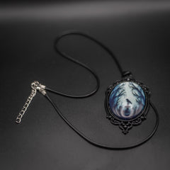 AradiaCrowNecklaceSide