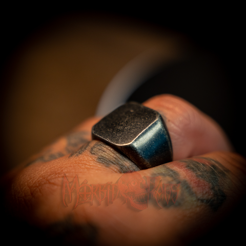 Basil Stone Ring | Morbid Rags