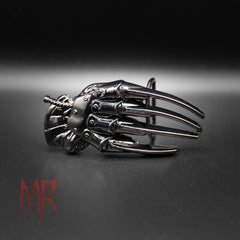 Freddy's Glove Buckle Front