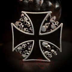 Iron Cross Skulls Belt Buckle Front 2