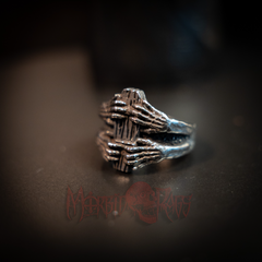 Kendric Coffin Ring Macro