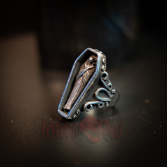 Roland Coffin Ring Macro