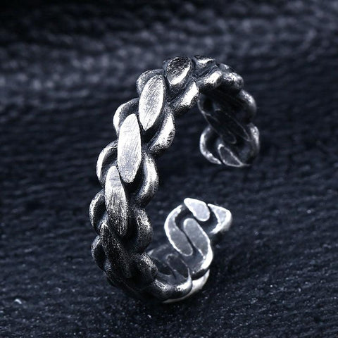 Darius Chain Ring | Morbid Rags